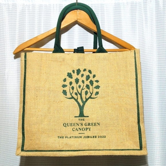 The Queen's Green Canopy Platinum Jubilee 2022 Bag of Ethics Tote - Picture 1 of 13